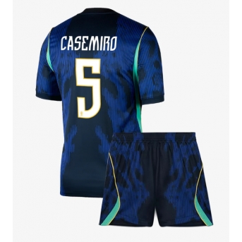 Billige Fotballdrakt Brasil Casemiro #5 Replika Bortedraktsett Barn VM 2026 Kortermet (med bukser)